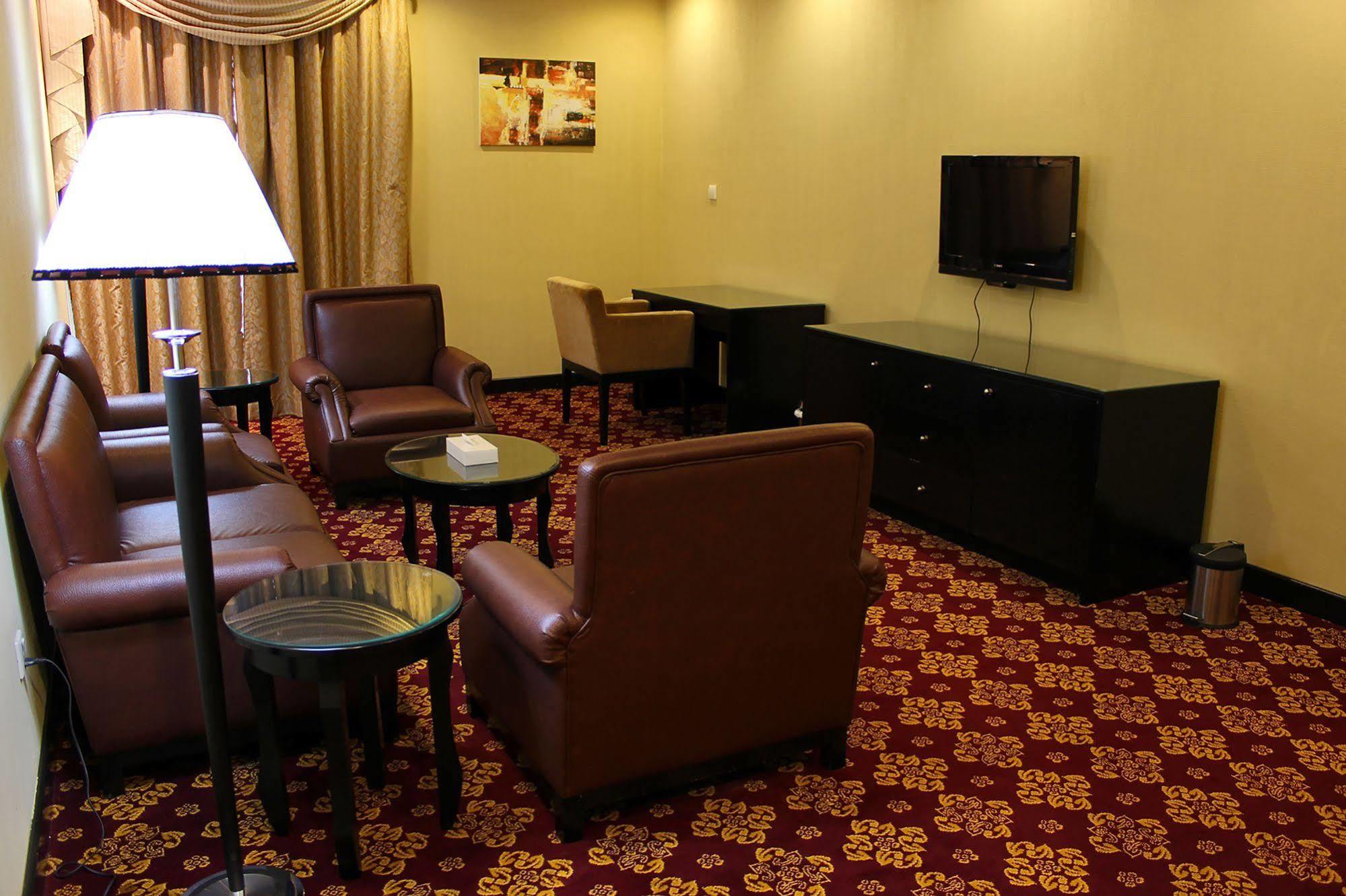 Paragon Hotel Abu Dabi Dış mekan fotoğraf