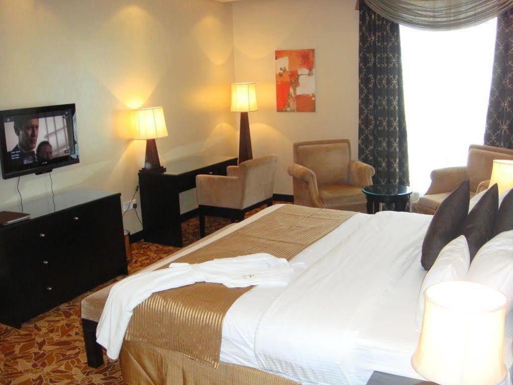 Paragon Hotel Abu Dabi Dış mekan fotoğraf